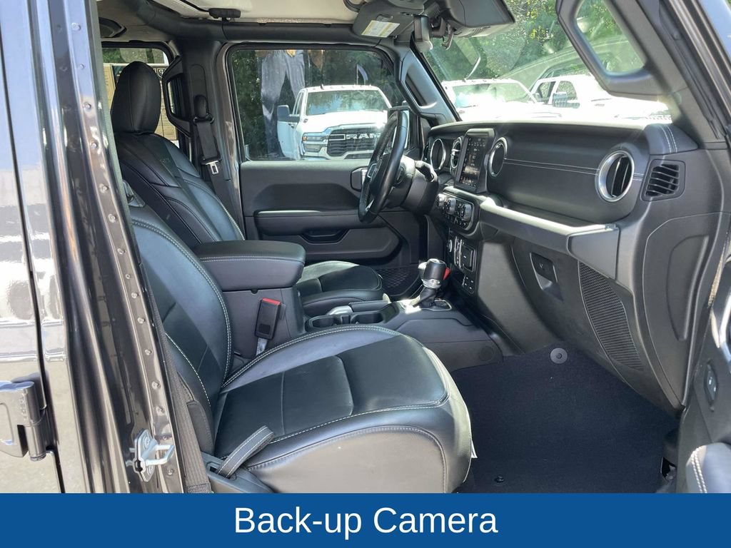 Used 2021 Jeep Wrangler Unlimited Sahara AWD/4WD image 15