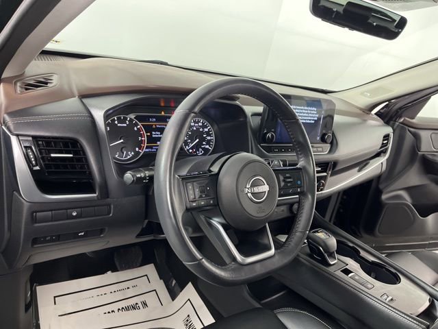 Used 2023 Nissan Rogue SL w/ SL Premium Package image 17