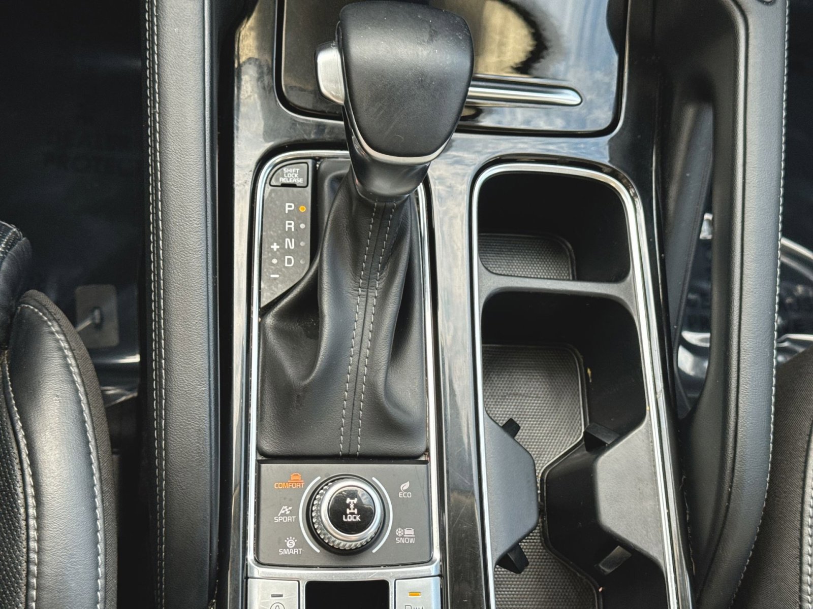 Used 2023 Kia Telluride SX Prestige AWD/4WD image 23