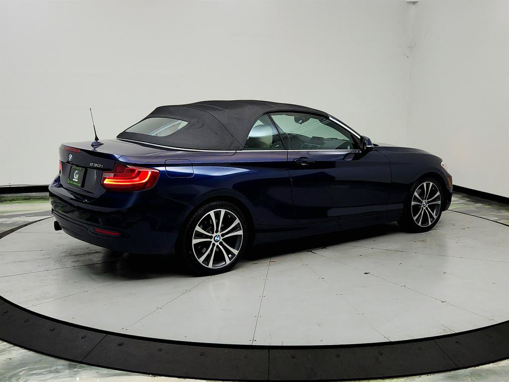 Used 2017 BMW 230i Convertible RWD image 4