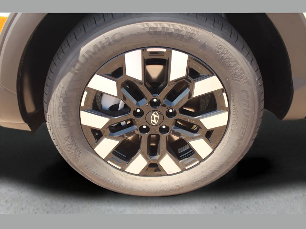 Used 2025 Hyundai Santa Cruz SE image 9