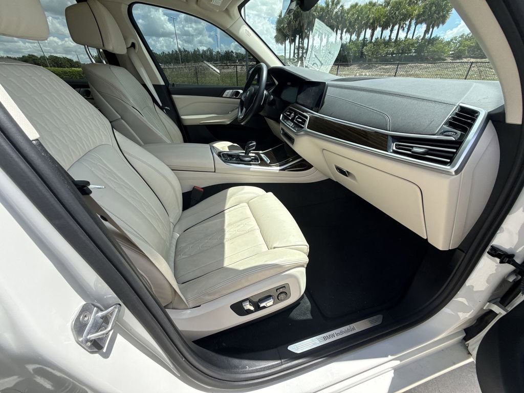 Used 2020 BMW X7 xDrive40i w/ Premium Package AWD/4WD image 15