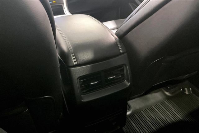 Used 2024 Ford Edge SEL w/ Convenience Package image 10