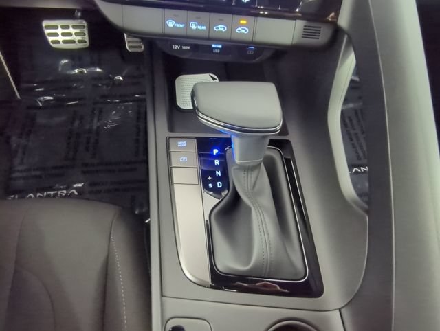 New 2026 Hyundai Elantra Sport FWD image 28