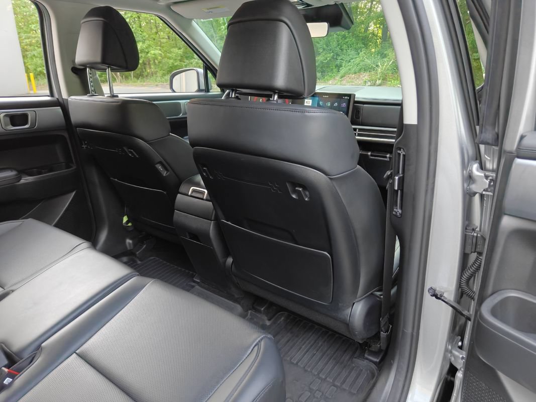 Used 2025 Hyundai Santa Fe SEL AWD/4WD image 27