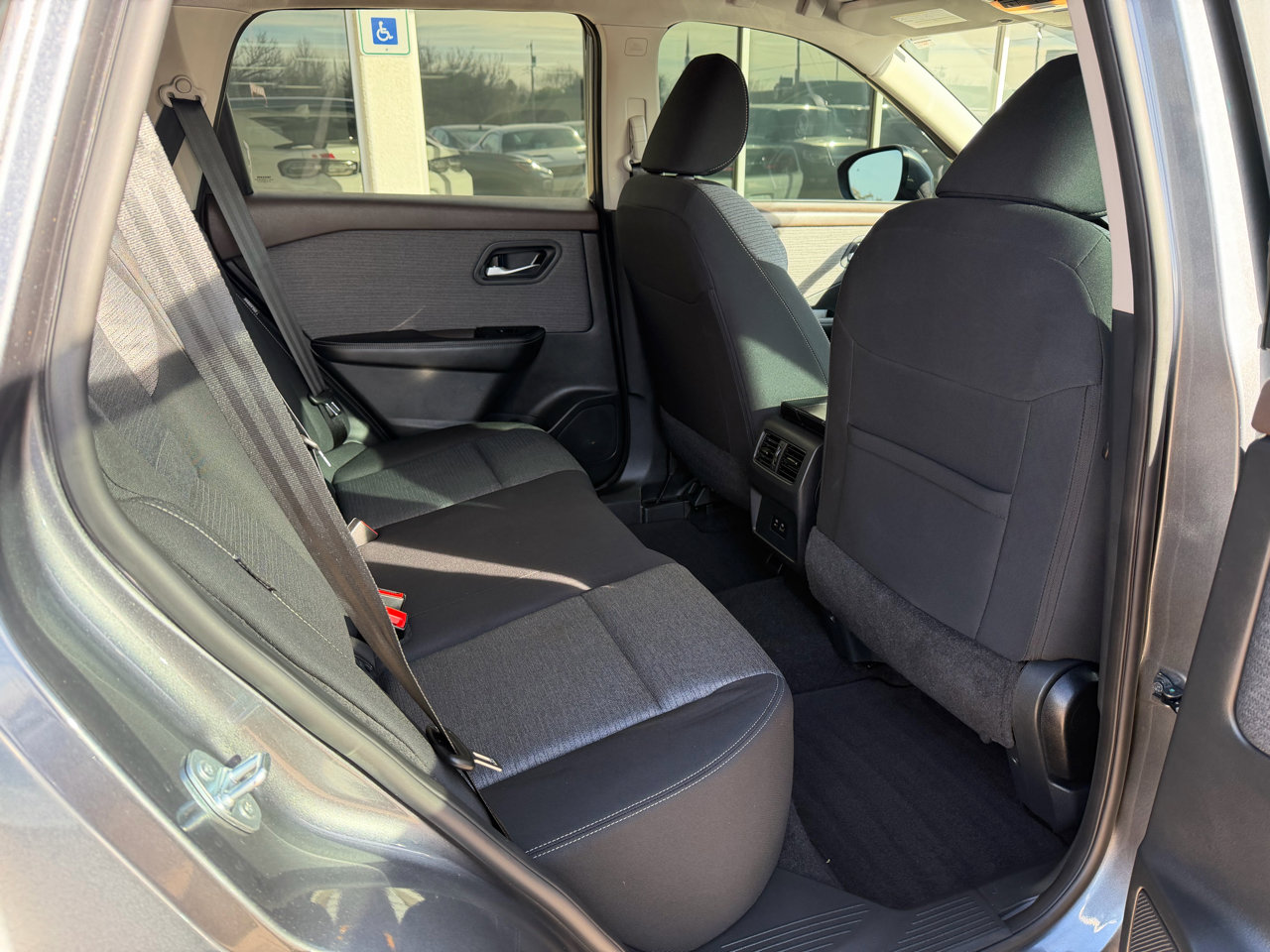 Used 2023 Nissan Rogue SV image 19