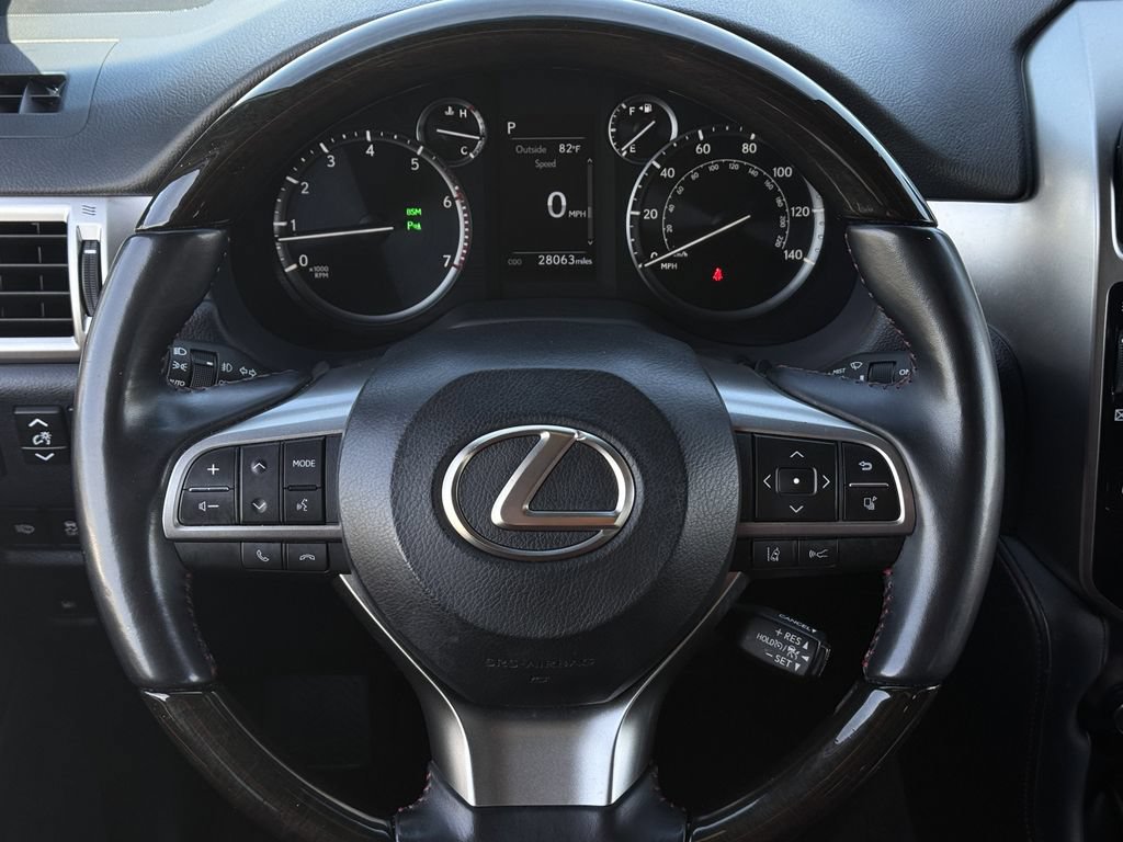 Used 2023 Lexus GX 460 Premium w/ Accessory Package AWD/4WD image 12