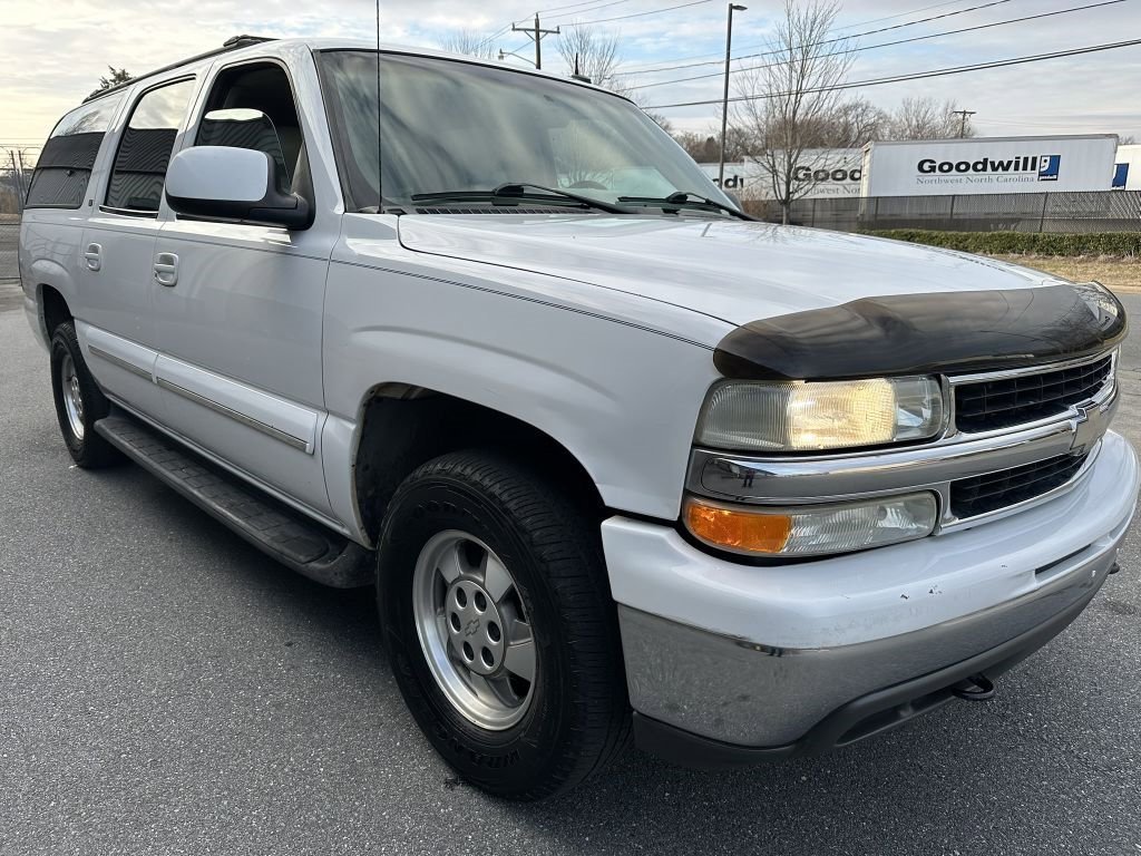 Used 2002 Chevrolet Suburban LT image 5