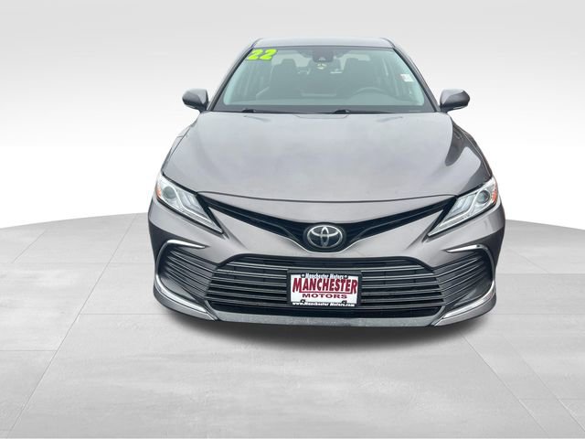 Used 2022 Toyota Camry XLE FWD video 2