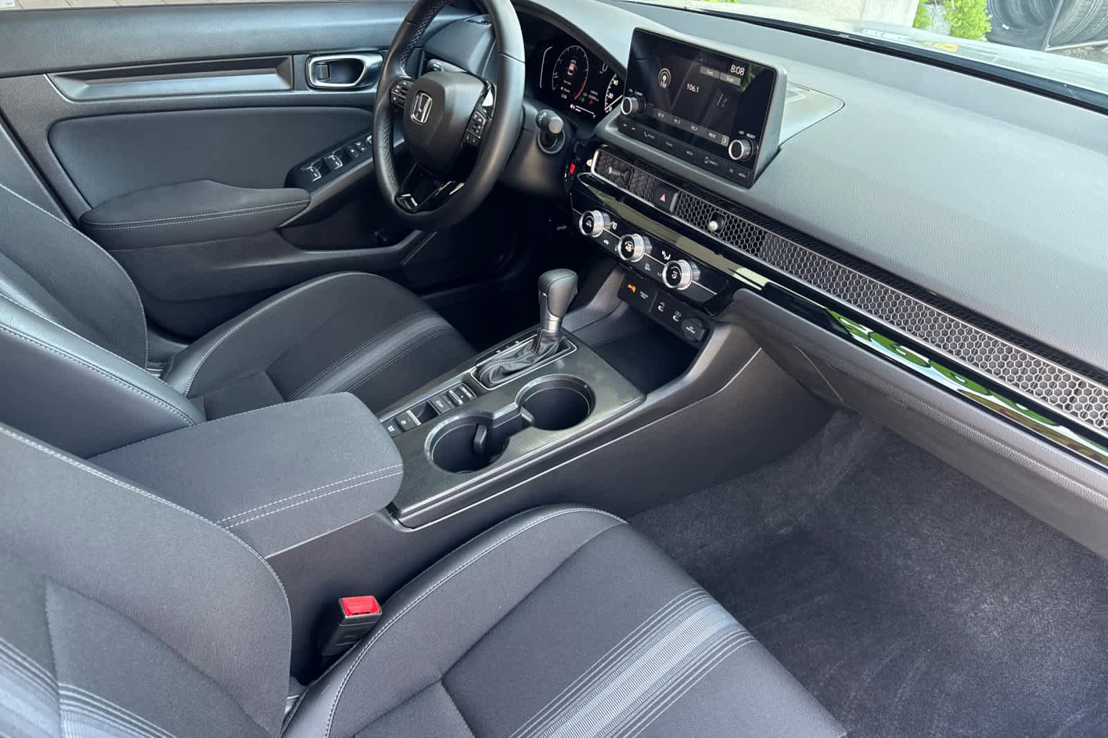 Used 2025 Honda Civic Sport image 14