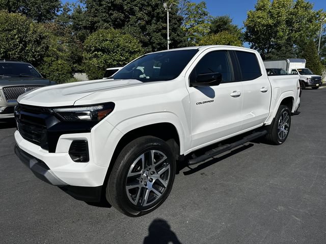 Used 2024 Chevrolet Colorado Z71 w/ Z71 Convenience Package 2 AWD/4WD image 9