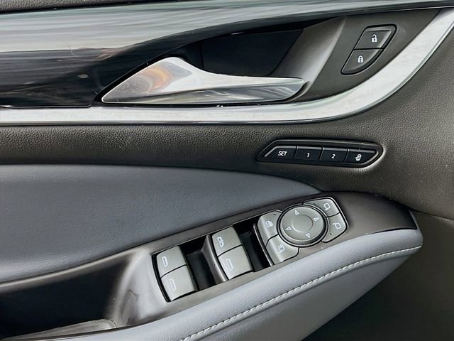 Used 2020 Buick Enclave Premium w/ Sun and Sites Package AWD/4WD image 9