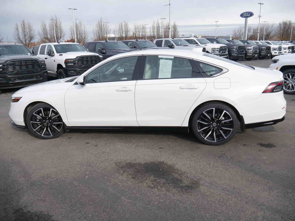 Used 2024 Honda Accord Touring image 16