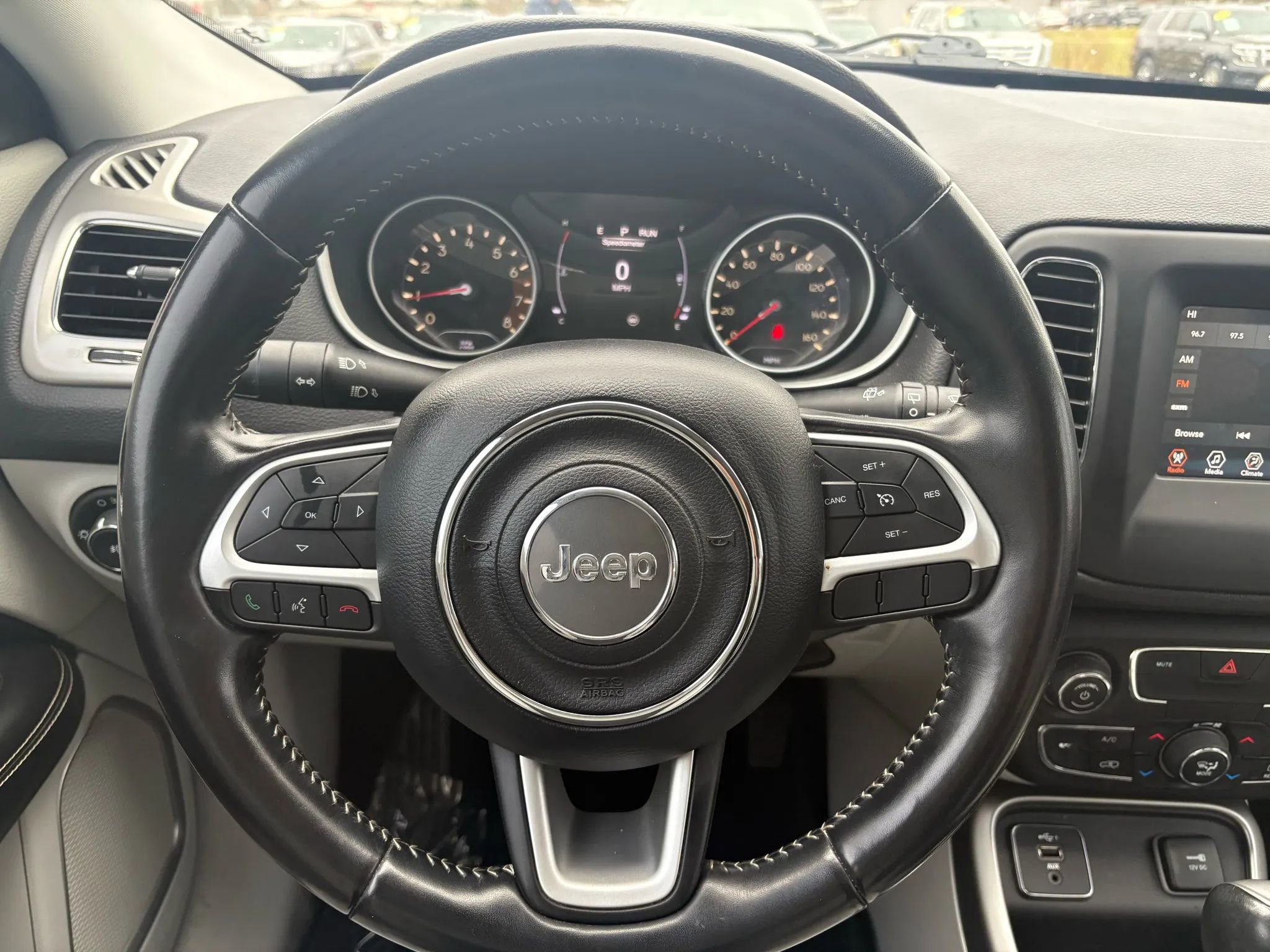 Used 2019 Jeep Compass Latitude image 13