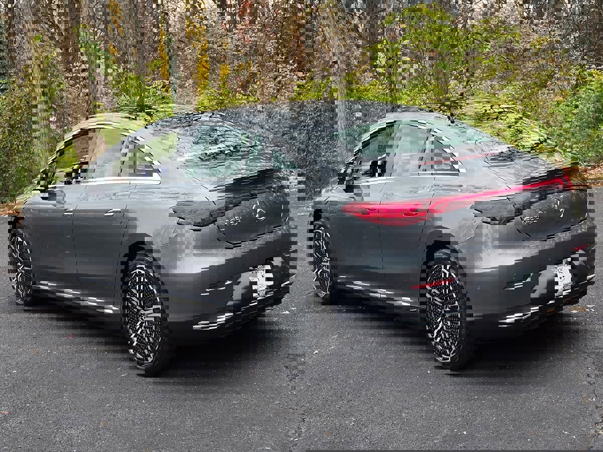 Used 2023 Mercedes-Benz EQE 350+ Sedan image 4