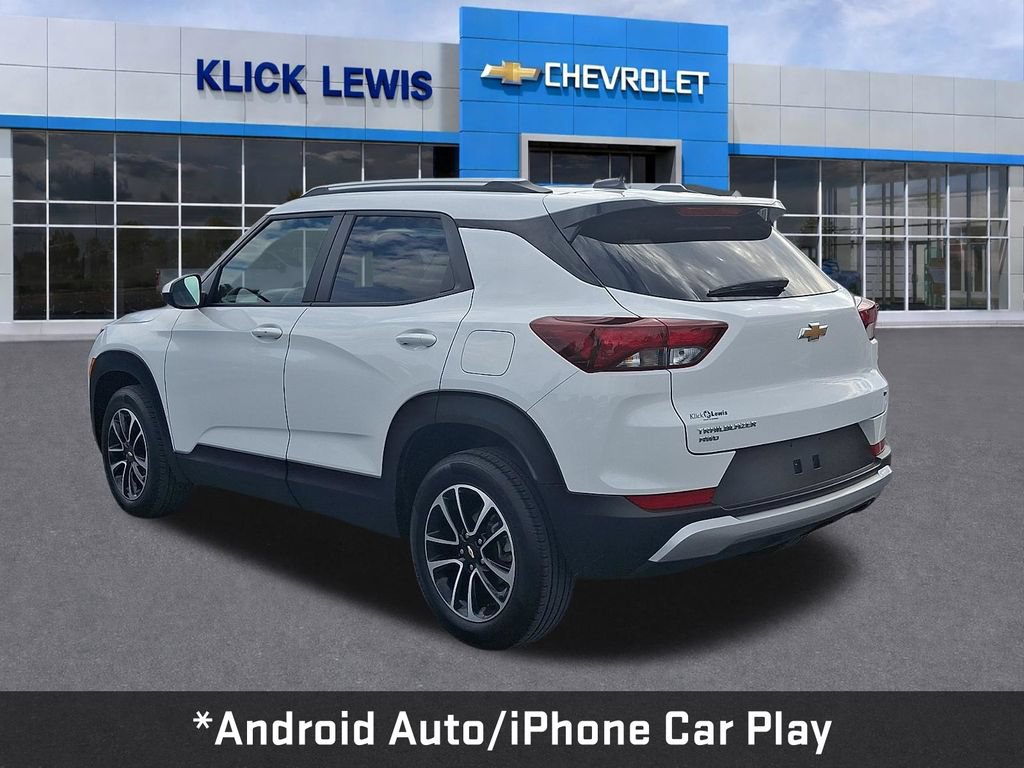 Used 2025 Chevrolet TrailBlazer LT AWD/4WD image 5