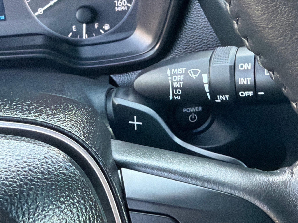 Used 2025 Toyota Corolla Cross AWD Hybrid image 32