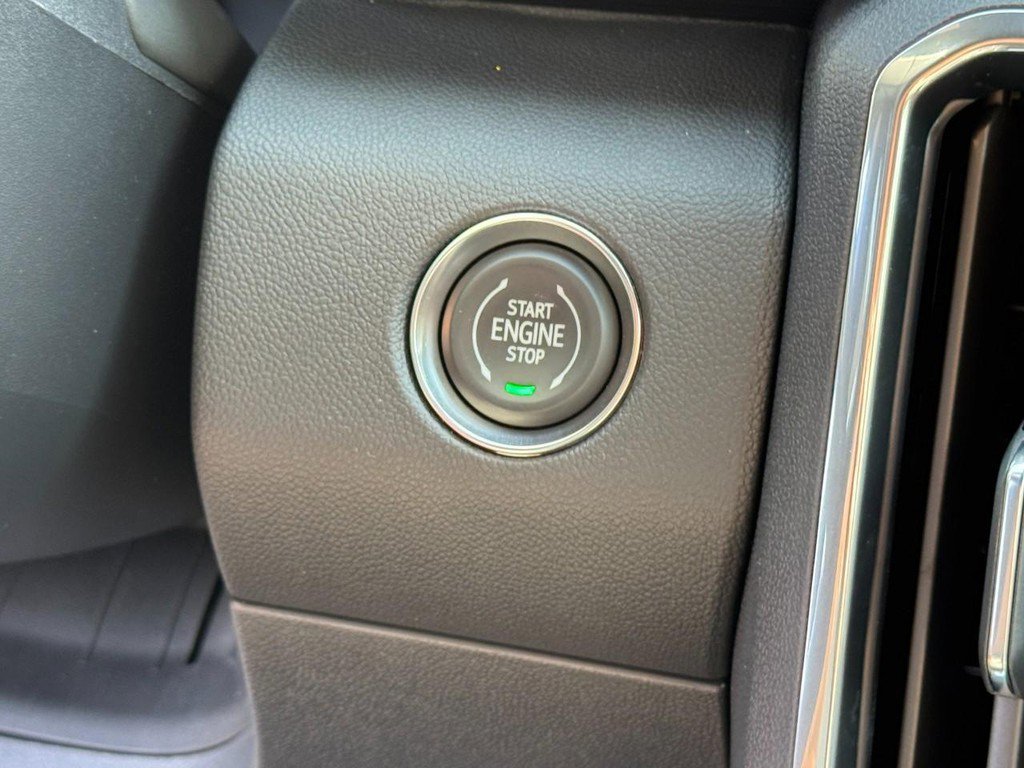 New 2026 GMC Acadia Elevation image 14