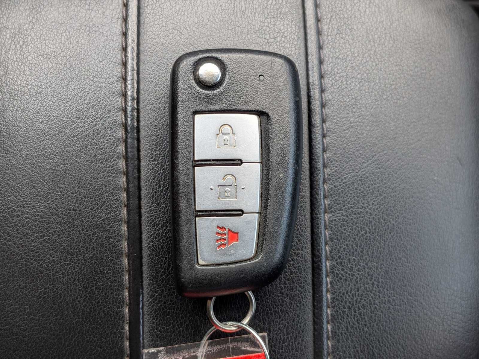 Used 2018 Nissan Rogue S AWD/4WD image 32