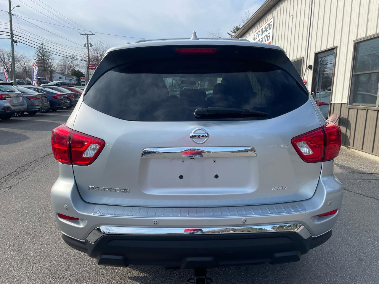 Used 2020 Nissan Pathfinder S AWD/4WD image 5