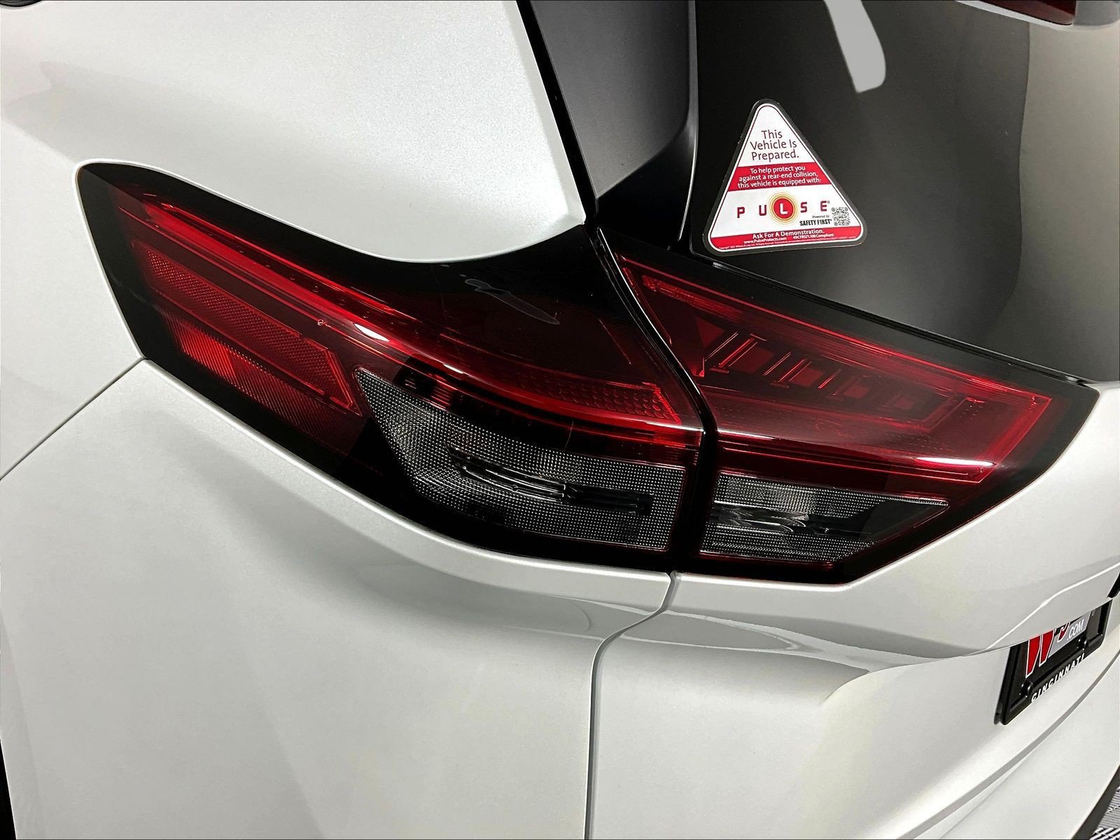 Used 2025 Nissan Rogue SV AWD/4WD image 23