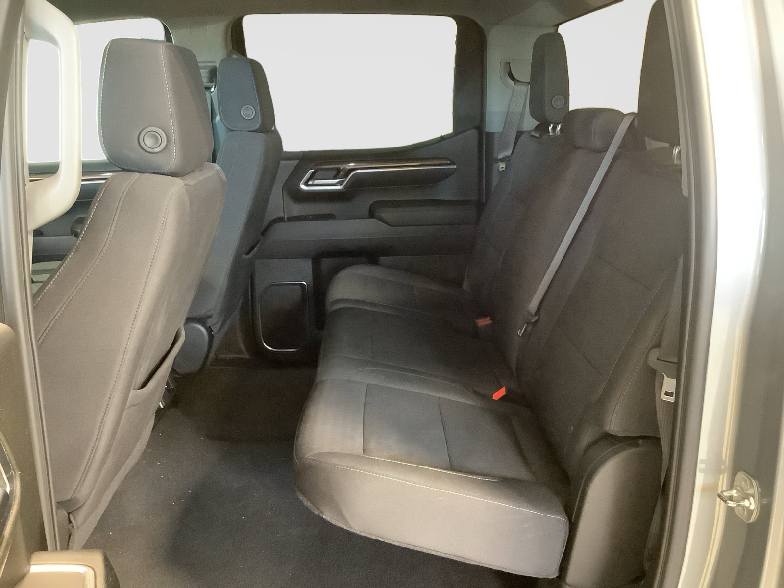 Used 2025 Chevrolet Silverado 1500 LT RWD image 20
