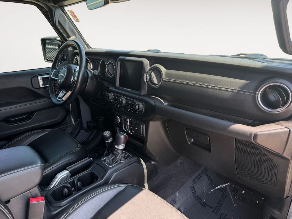 Used 2020 Jeep Wrangler Unlimited Sahara AWD/4WD image 26