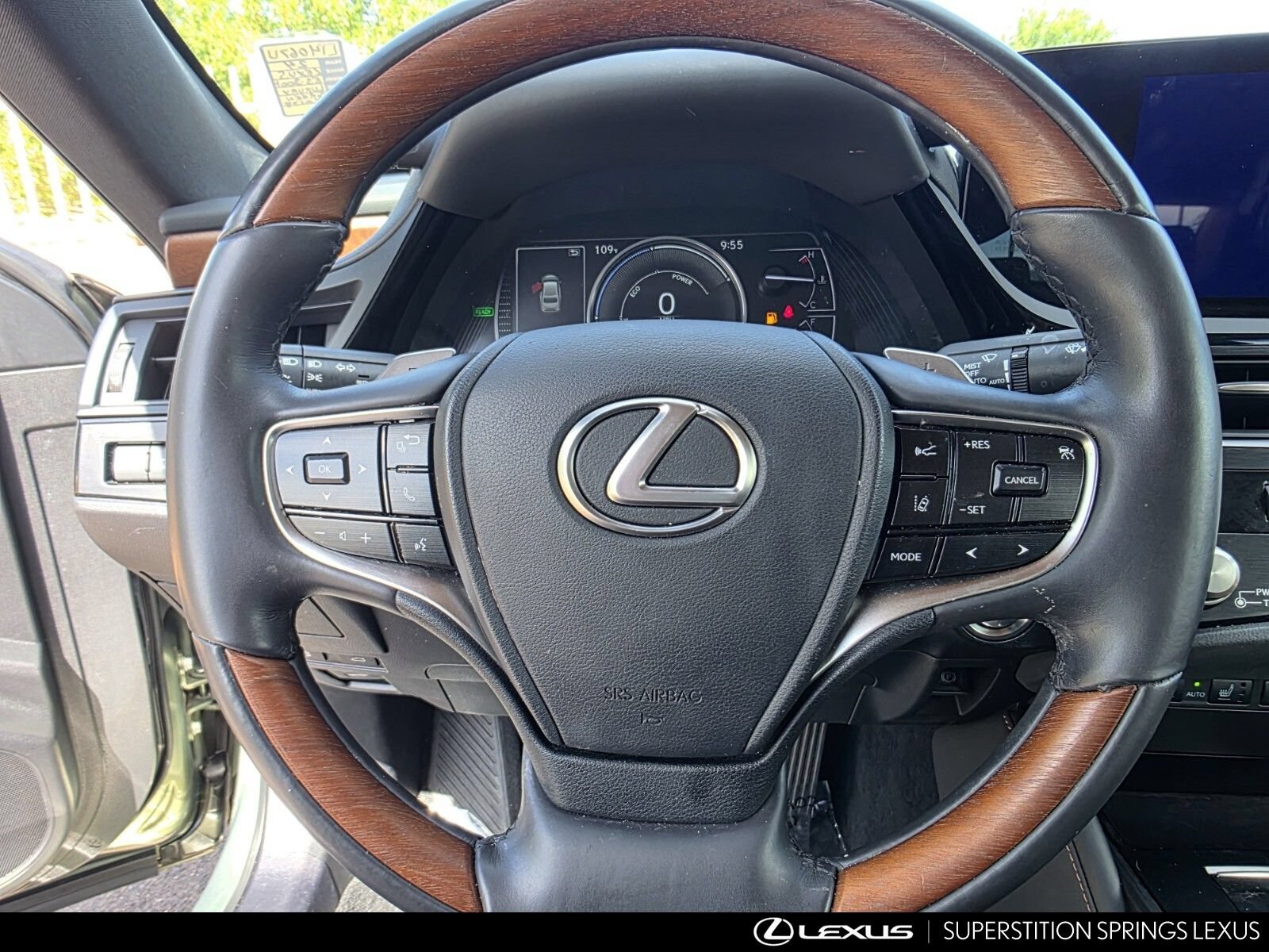 Used 2024 Lexus ES 300h w/ Accessory Package (Z2) FWD image 23