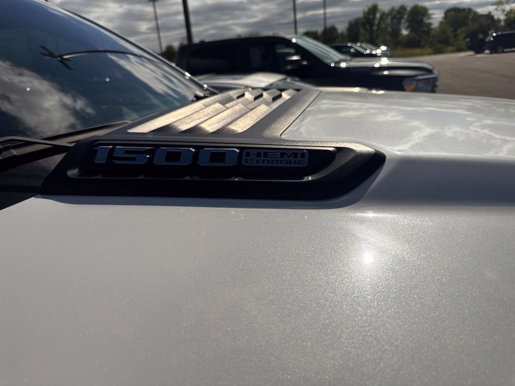 Used 2021 RAM 1500 Laramie AWD/4WD image 18