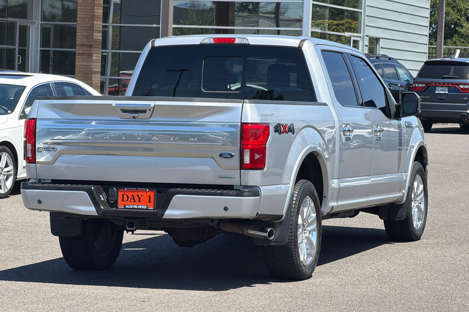 Used 2018 Ford F150 Platinum w/ Technology Package AWD/4WD image 5