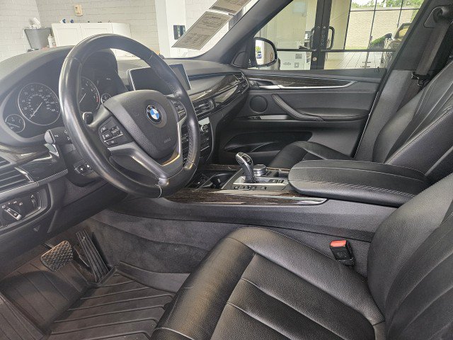 Used 2018 BMW X5 xDrive35i w/ M Sport Package AWD/4WD image 8