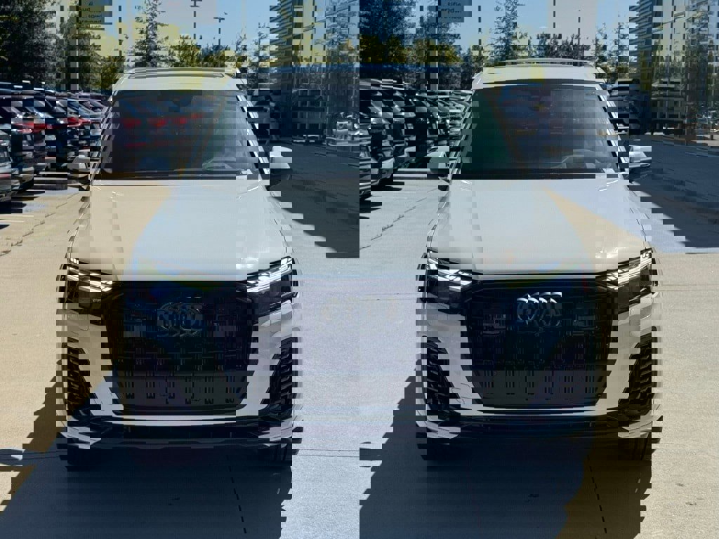 New 2025 Audi Q7 3.0T Prestige image 8