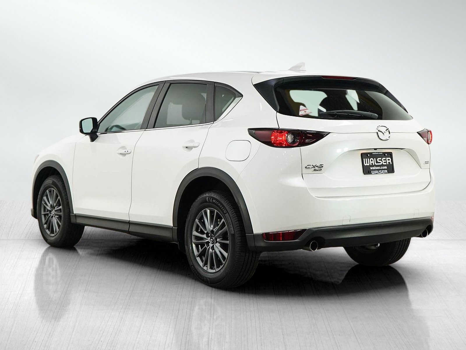 Used 2017 MAZDA CX-5 Touring AWD/4WD image 3