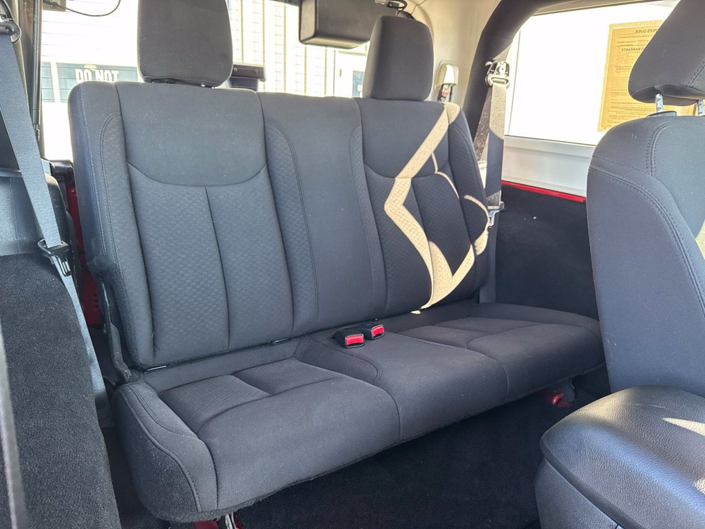 Used 2018 Jeep Wrangler Sport AWD/4WD image 30
