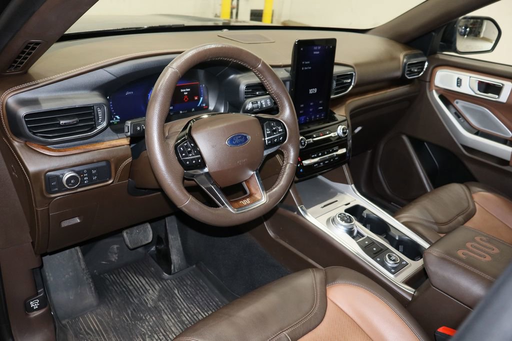 Used 2022 Ford Explorer King Ranch w/ Class IV Trailer Tow Package image 28