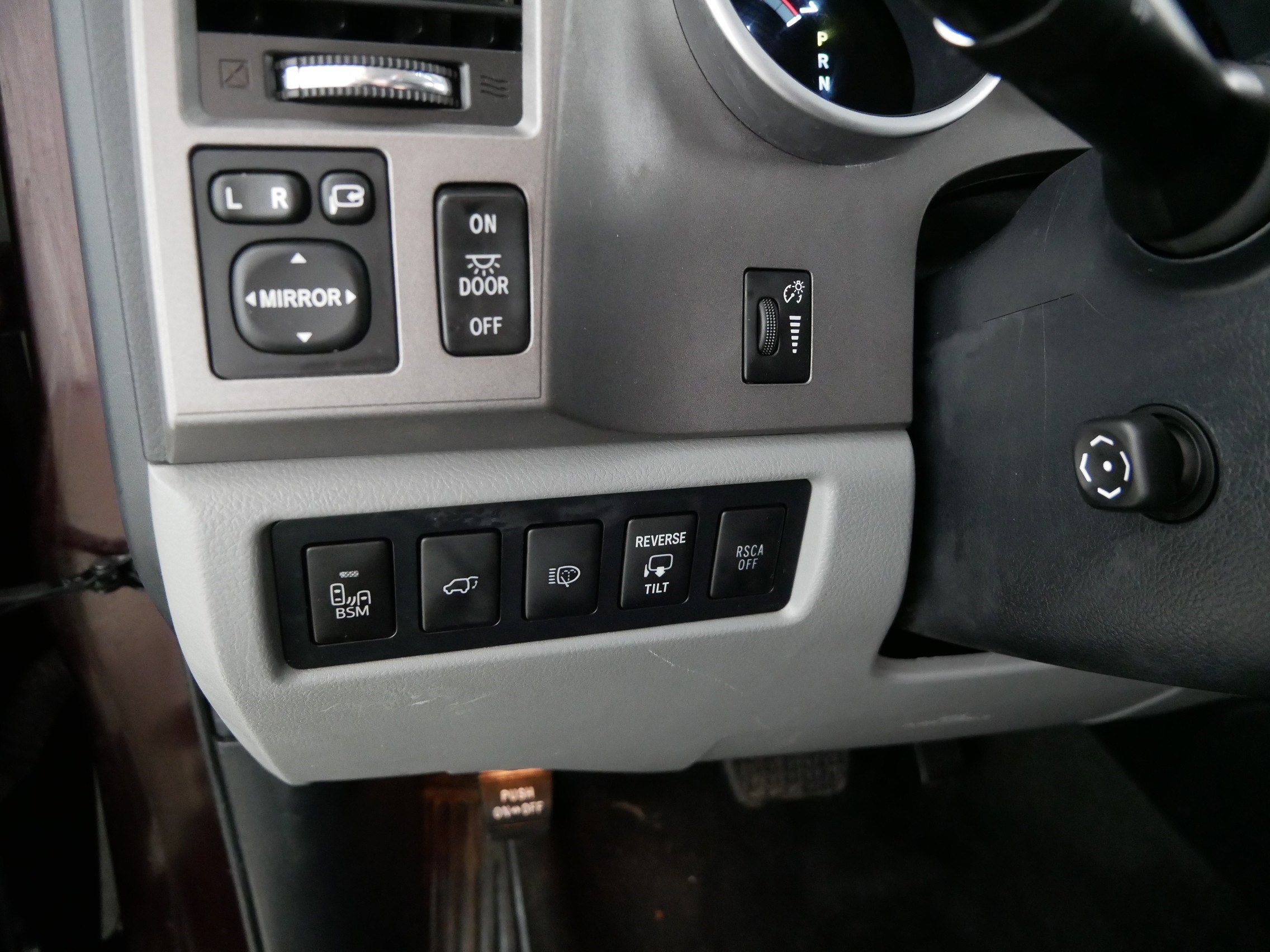 Used 2012 Toyota Sequoia Platinum image 26