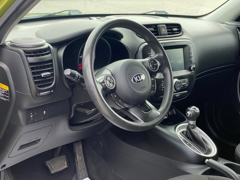 Used 2018 Kia Soul + FWD image 10