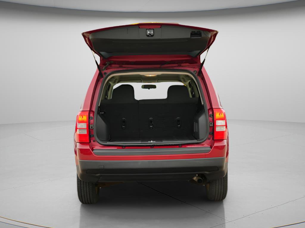 Used 2015 Jeep Patriot Sport w/ Power Value Group image 12