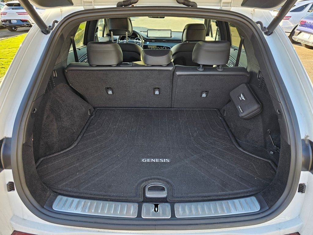 Certified 2025 Genesis GV70 3.5T Sport w/ Sport Prestige Package image 24
