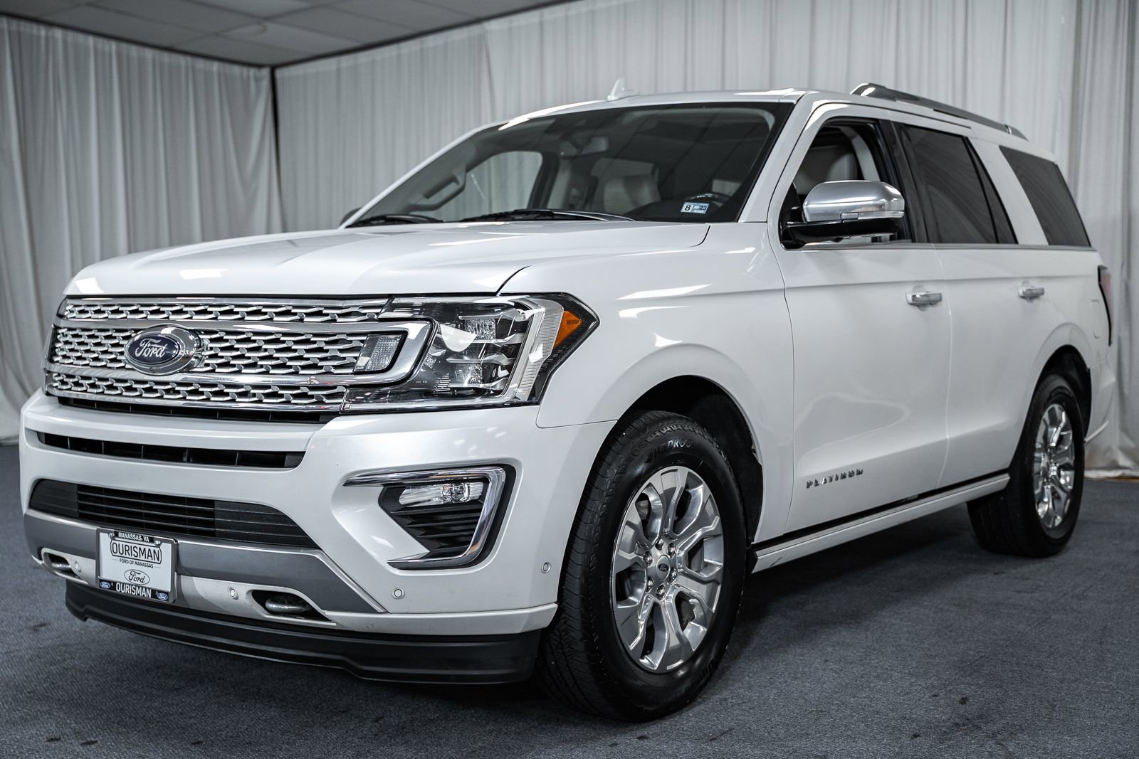 Used 2019 Ford Expedition Platinum image 3