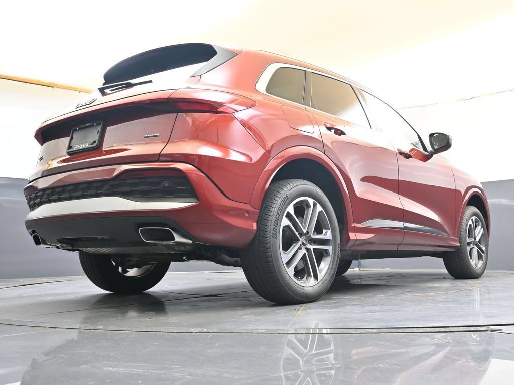 Certified 2025 Audi Q5 Premium Plus w/ Premium Plus AWD/4WD image 33