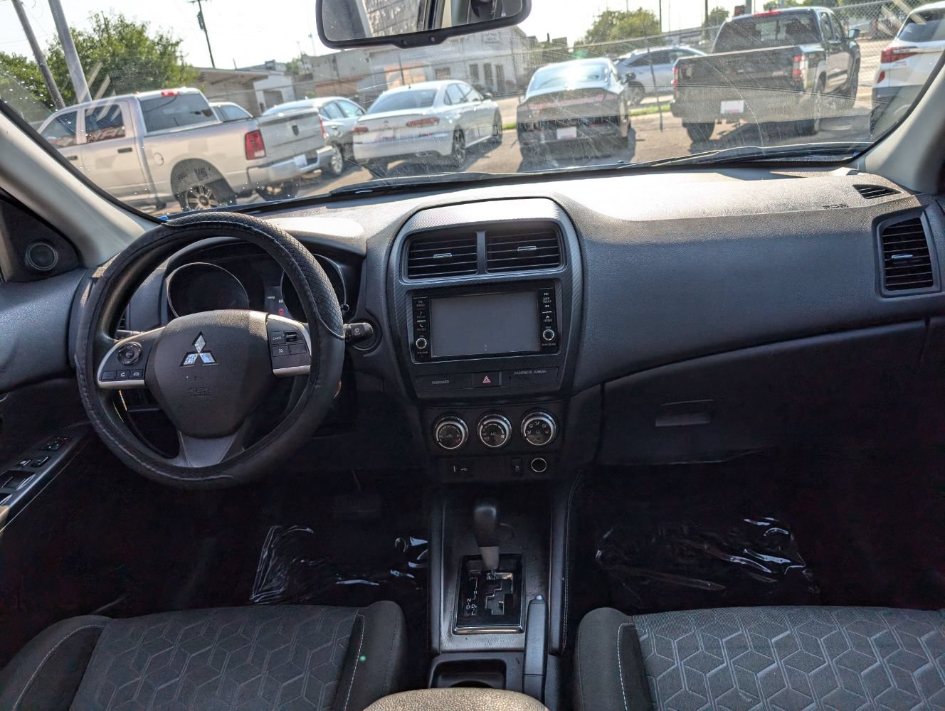 Used 2021 Mitsubishi Outlander Sport ES FWD image 14