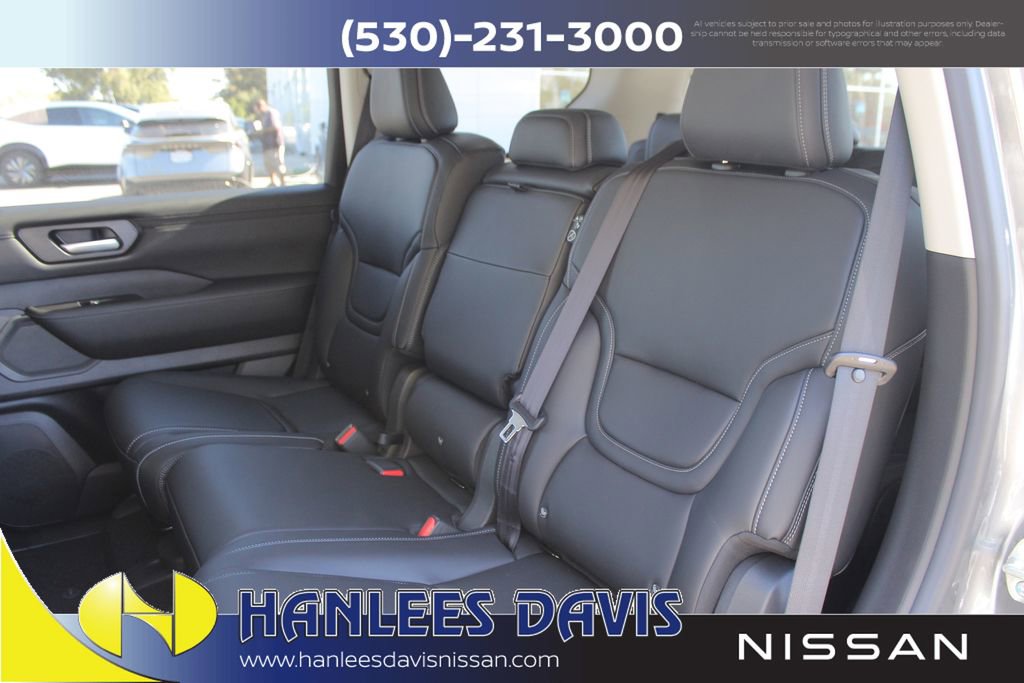 New 2026 Nissan Armada SV image 15