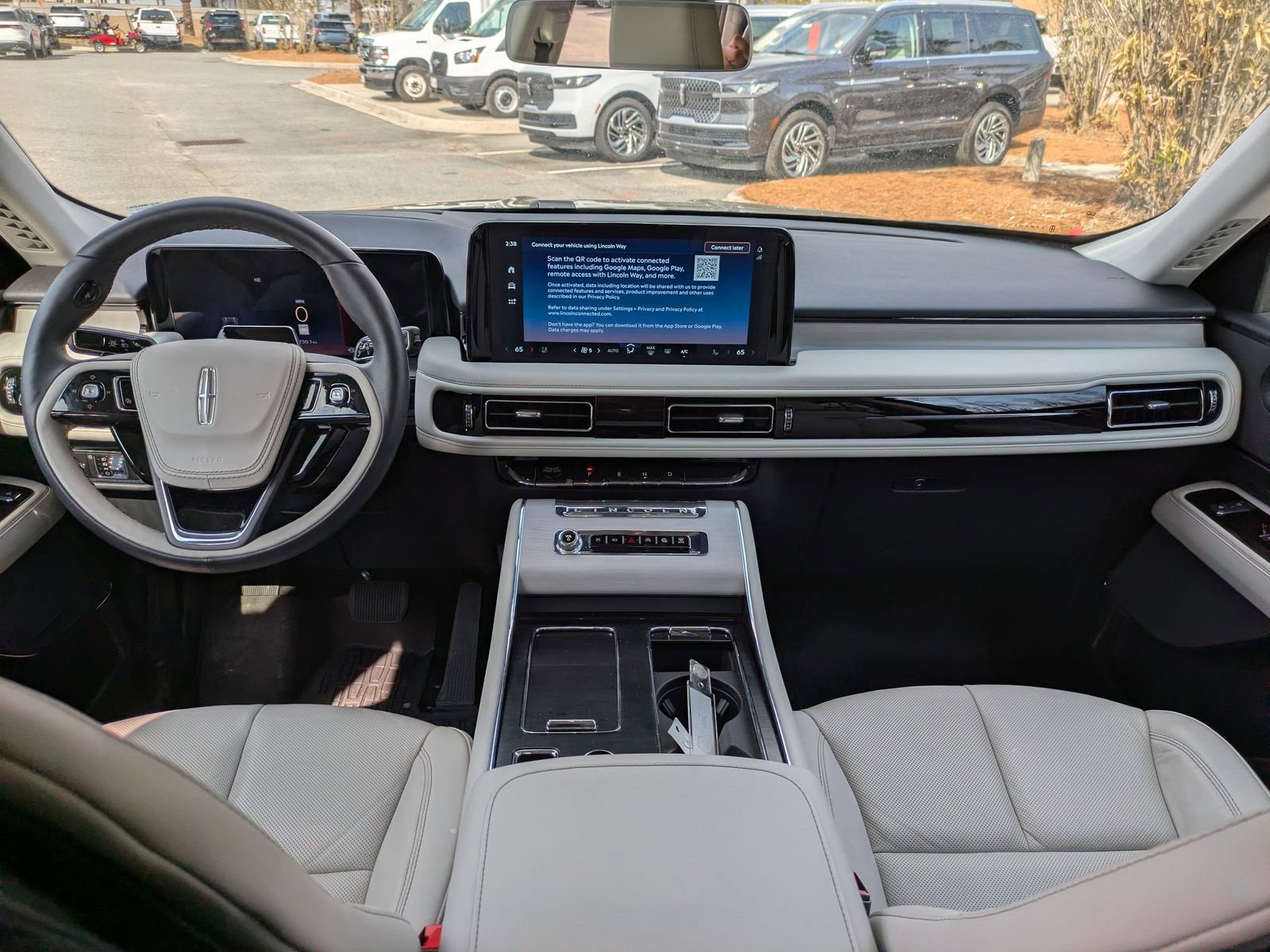 Certified 2025 Lincoln Aviator Reserve image 16