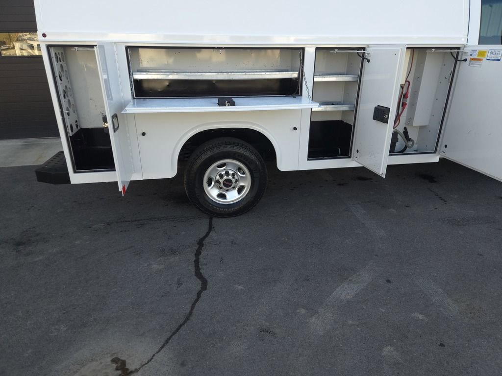 Used 2015 GMC Savana 3500 image 8