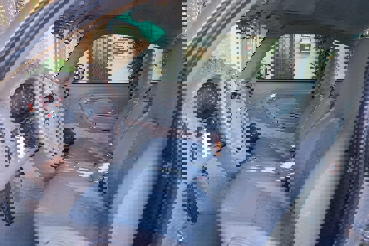 Used 2002 Porsche 911 GT3 RS image 12