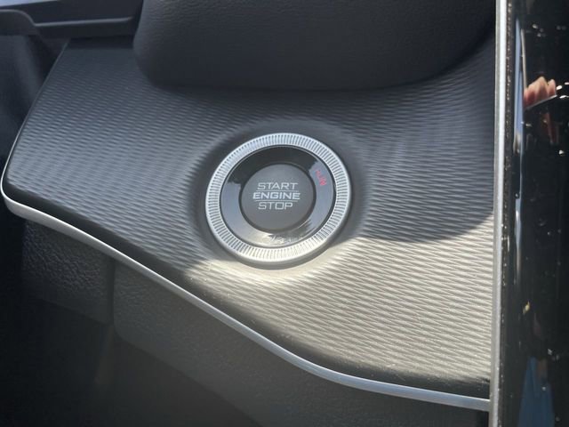 Used 2023 Jeep Grand Cherokee Altitude AWD/4WD image 16