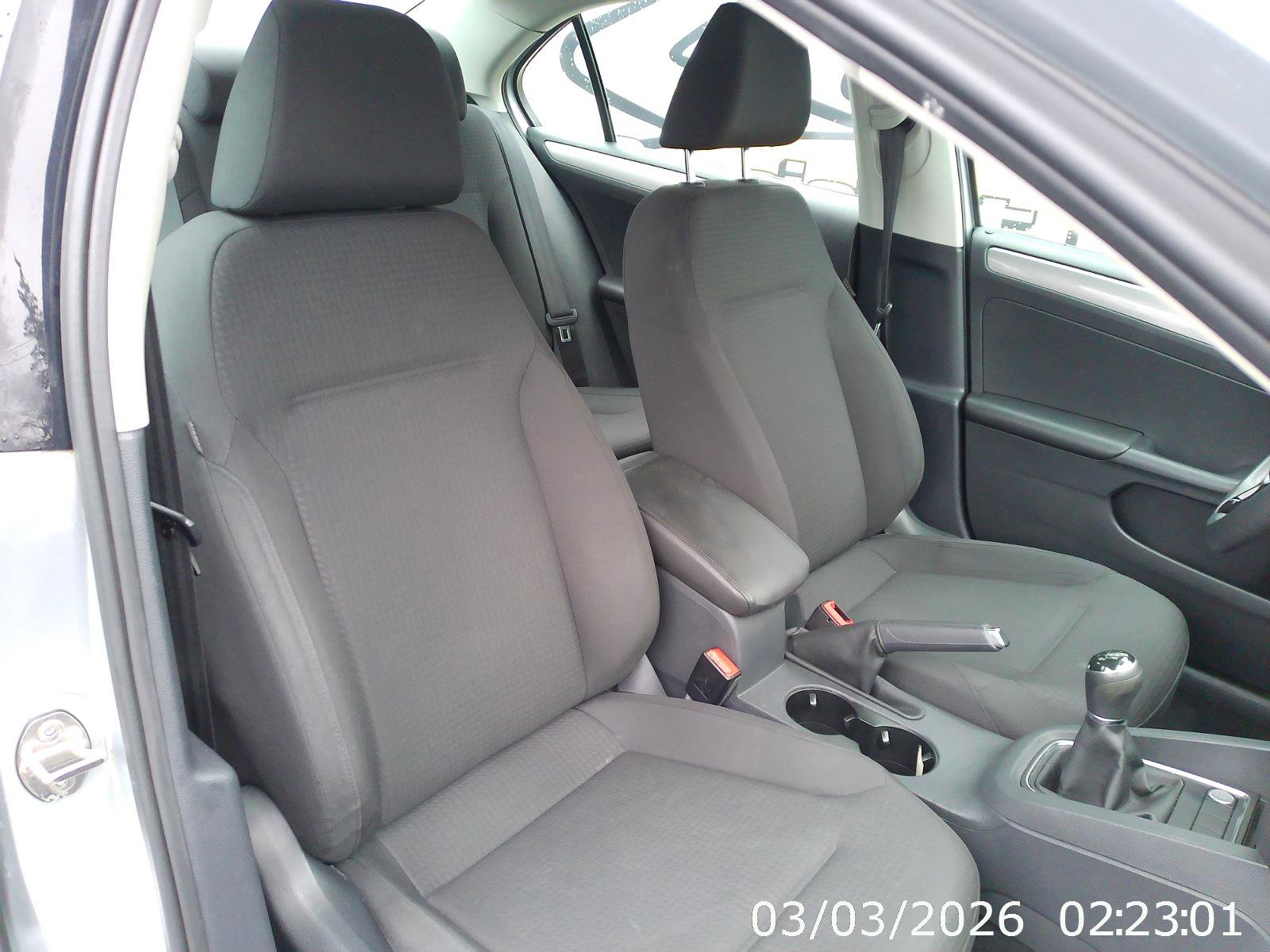 Used 2015 Volkswagen Jetta SE FWD image 29