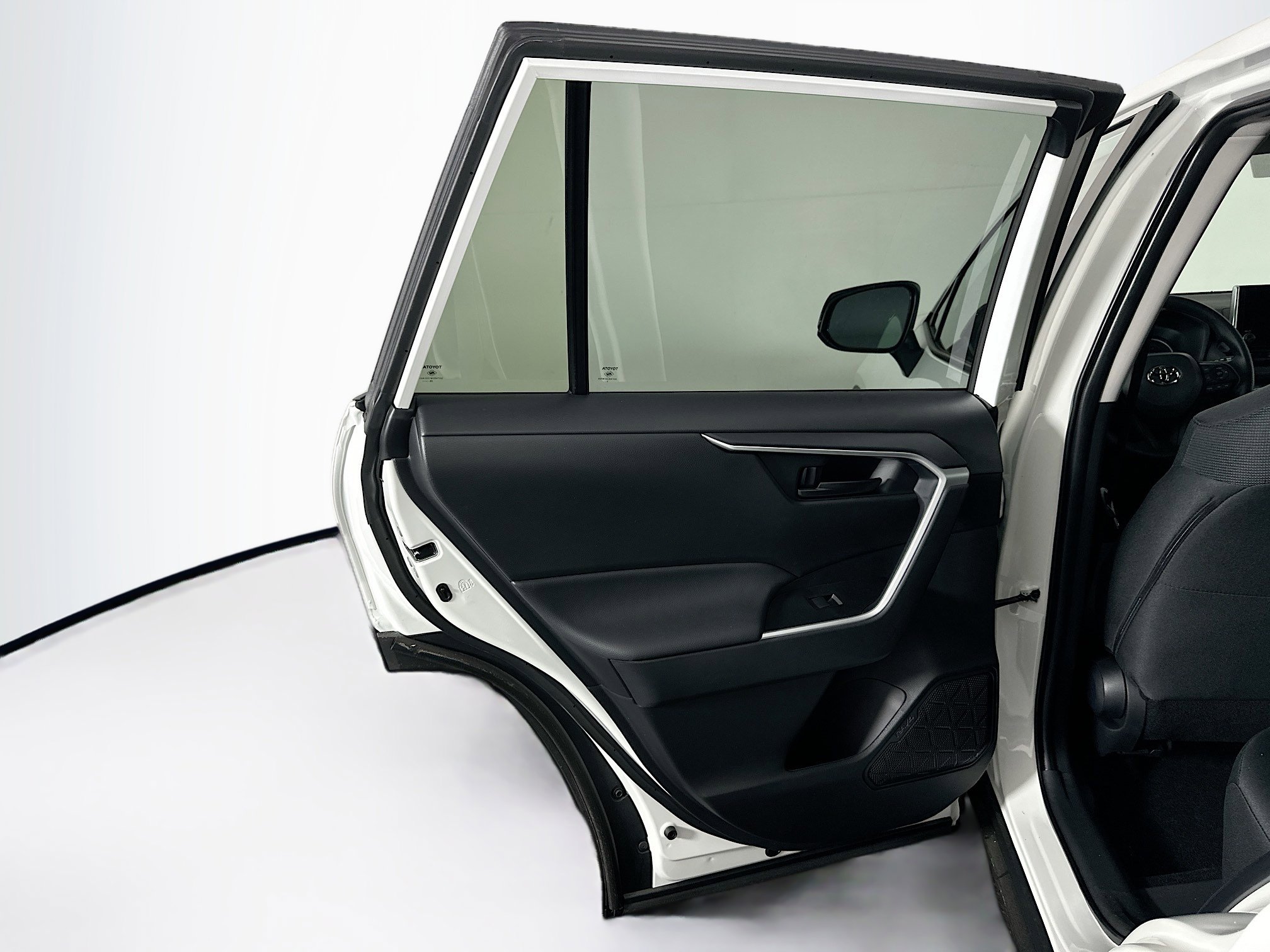 Used 2025 Toyota RAV4 LE image 25