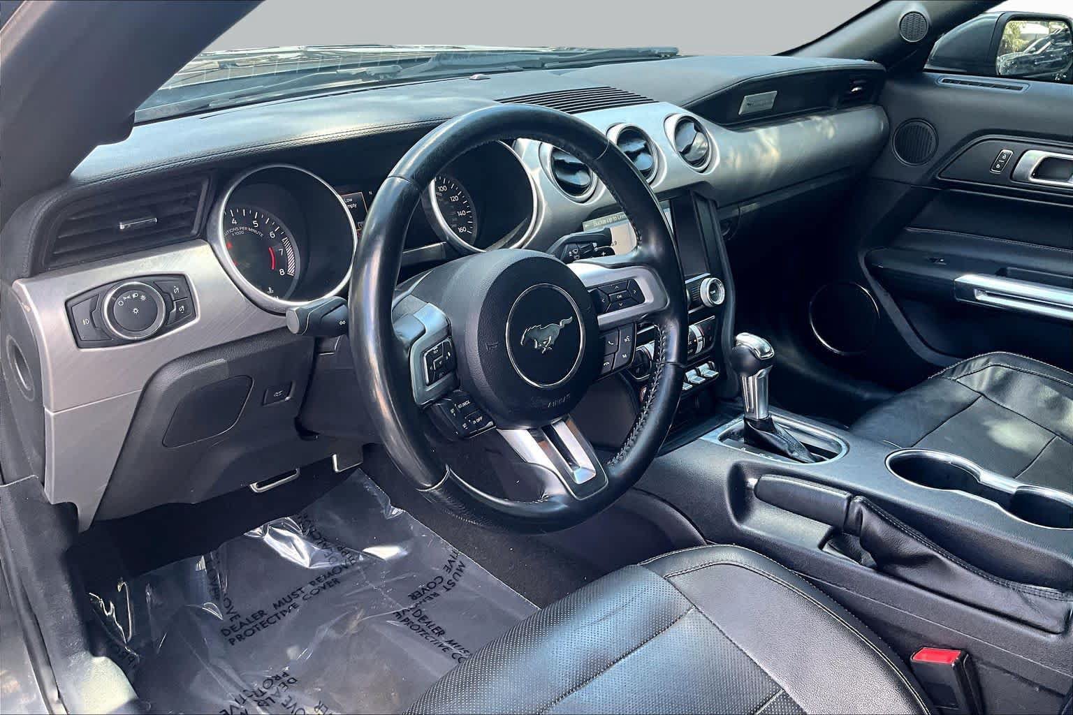 Used 2019 Ford Mustang Premium RWD image 17